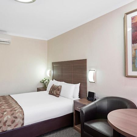 Garden City Hotel, Best Western Signature Collection Канберра Экстерьер фото