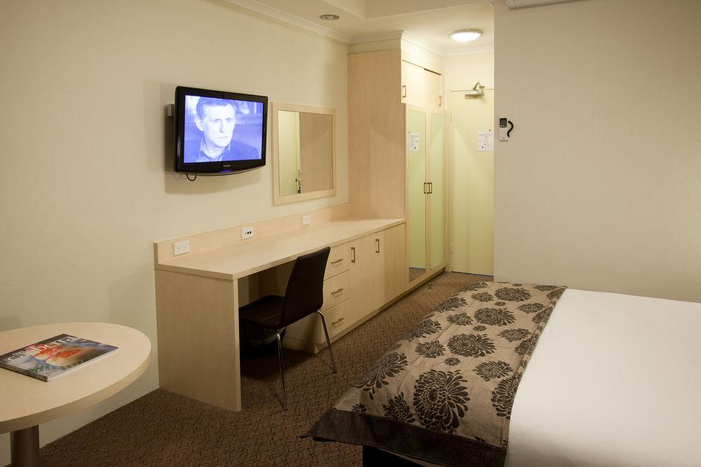 Garden City Hotel, Best Western Signature Collection Канберра Экстерьер фото