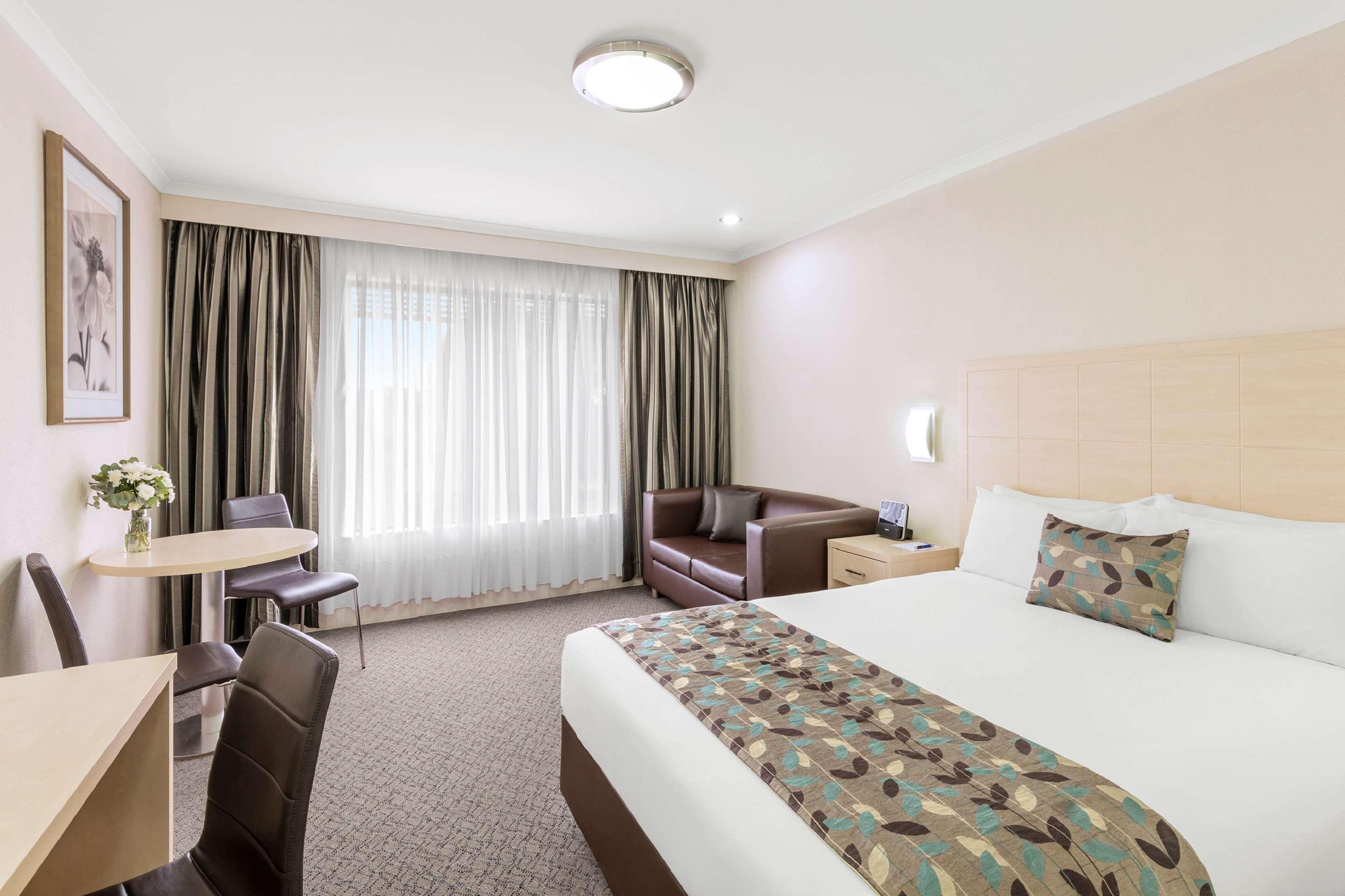 Garden City Hotel, Best Western Signature Collection Канберра Экстерьер фото