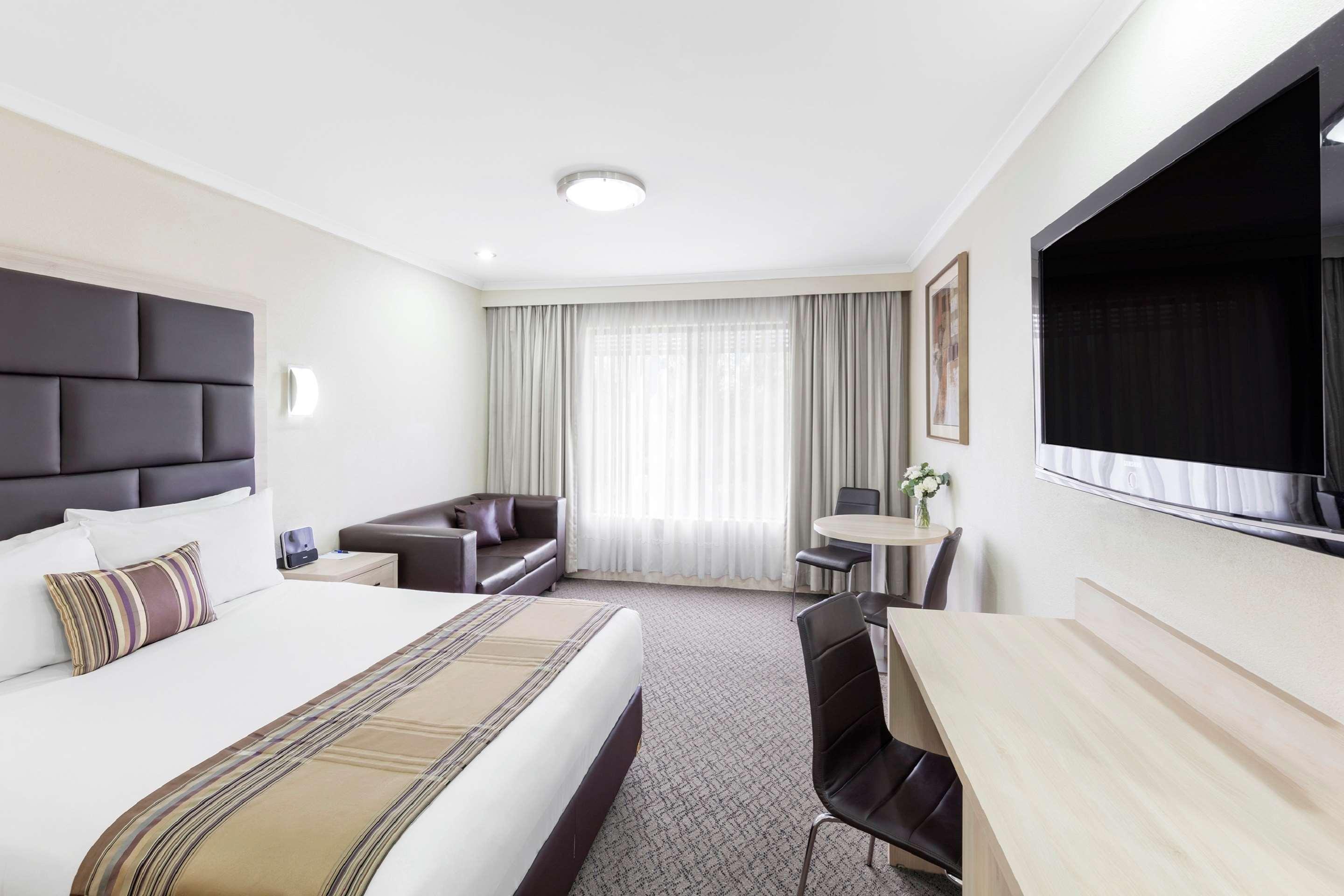 Garden City Hotel, Best Western Signature Collection Канберра Экстерьер фото