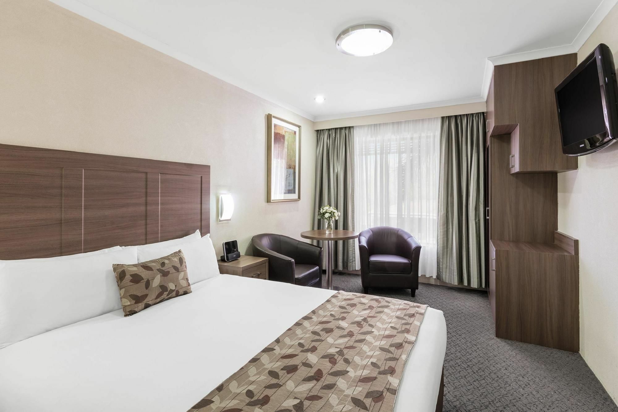 Garden City Hotel, Best Western Signature Collection Канберра Экстерьер фото